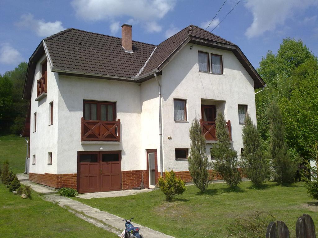 Huta Vendeghaz Kishuta Exterior photo